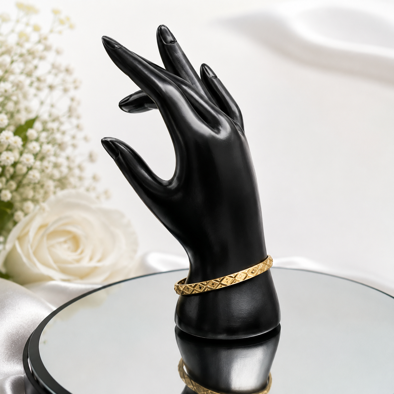 ✨ Luxury Gold Geometric Engraved Bangle Bracelet | Elegant Women's Fashion Jewelry
