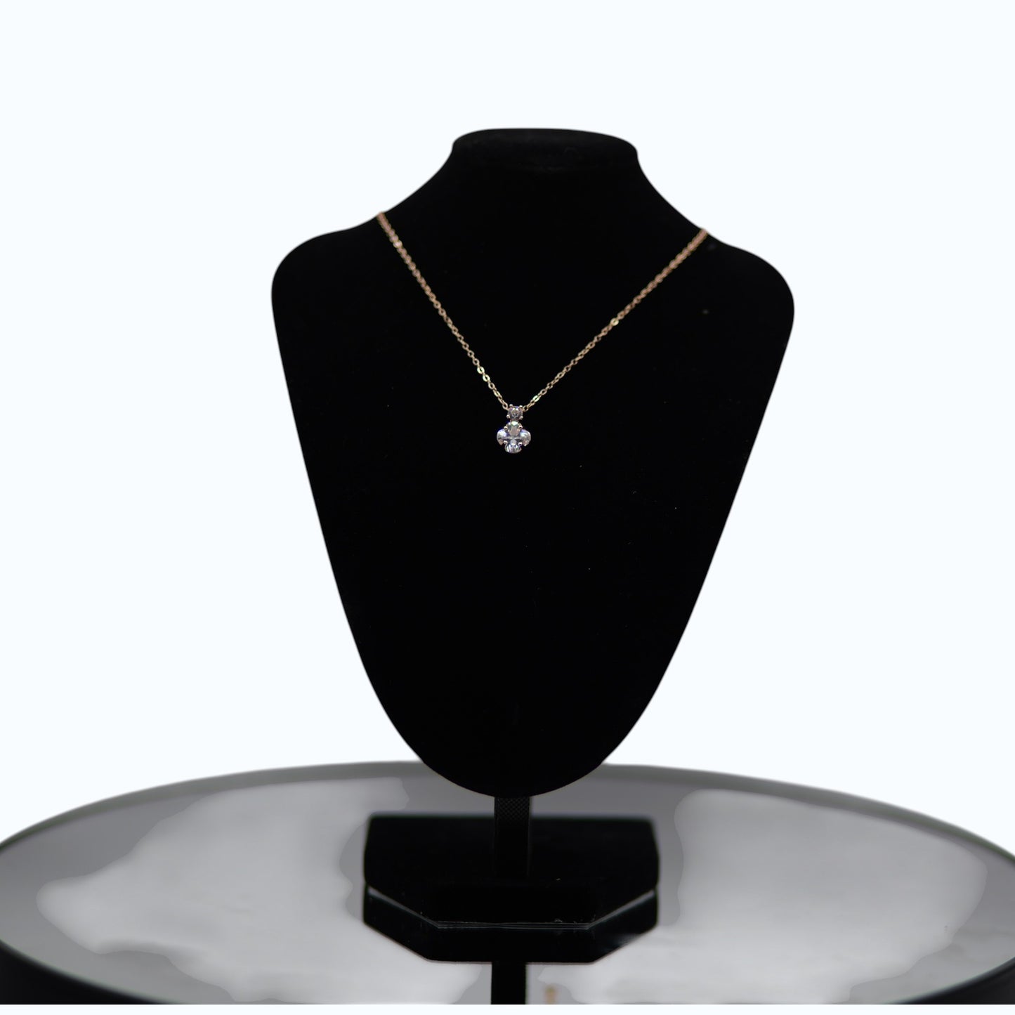 ✨ UTC Luxury Crystal Clover Necklace for Women | Elegant Gold-Tone Pendant | Adjustable Chain | Perfect Gift 💎