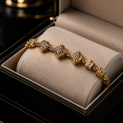 ✨ Luxury Gold Crystal Cube Chain Bracelet | Elegant Women's Fashion Jewelry